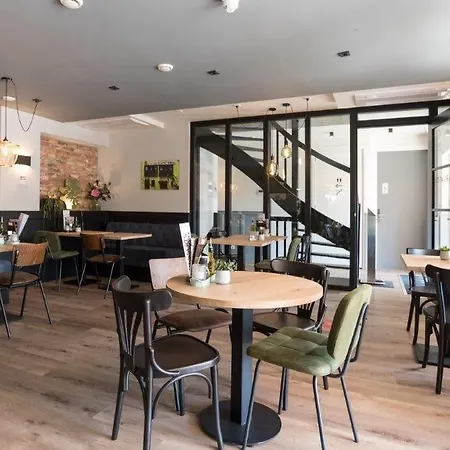 Hof Holland Hotel 3*