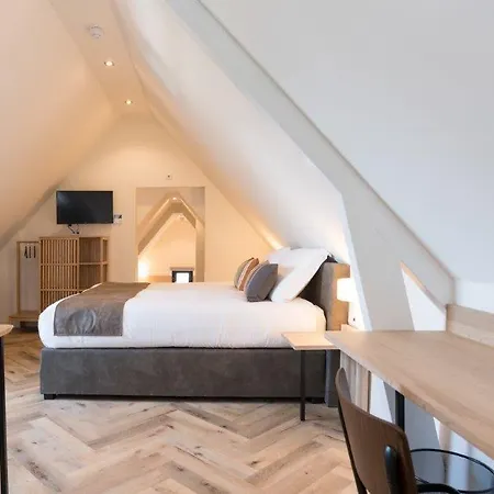 Hof Holland 3*